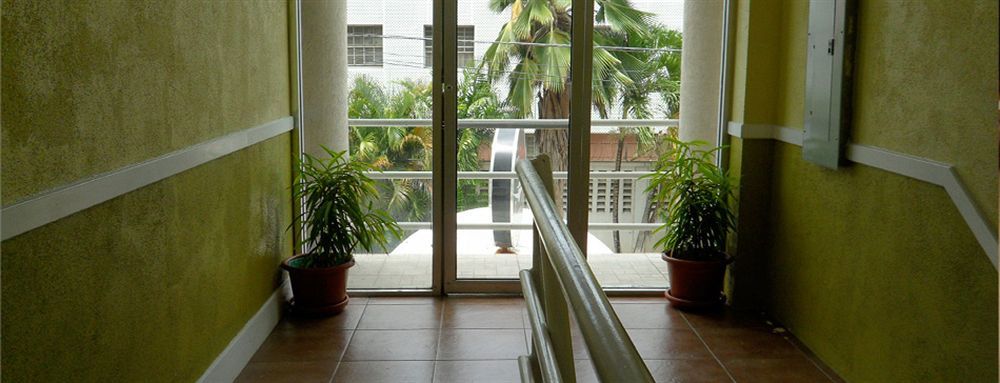 Inn Flight Suites Piarco Kültér fotó