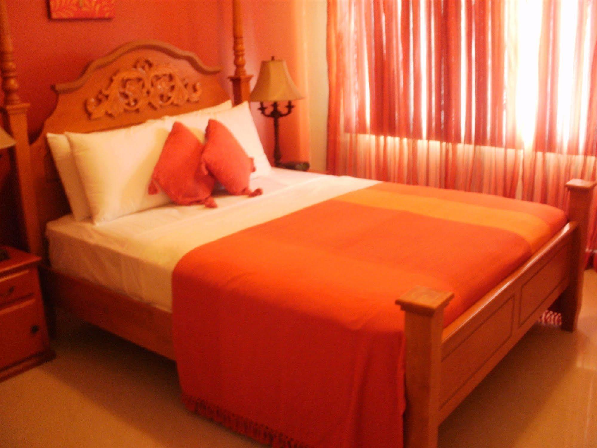 Inn Flight Suites Piarco Kültér fotó